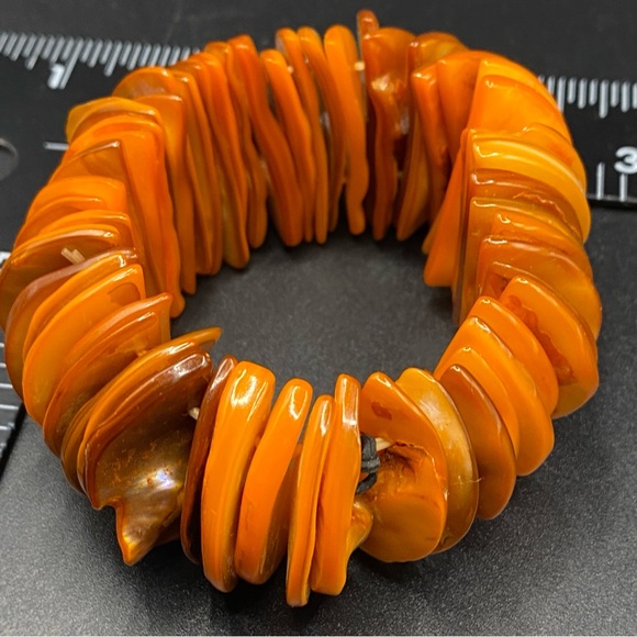 Chunky Dyed Shell Bracelet Orange Stretchy Boho Nautical Beachy - Picture 7 of 8